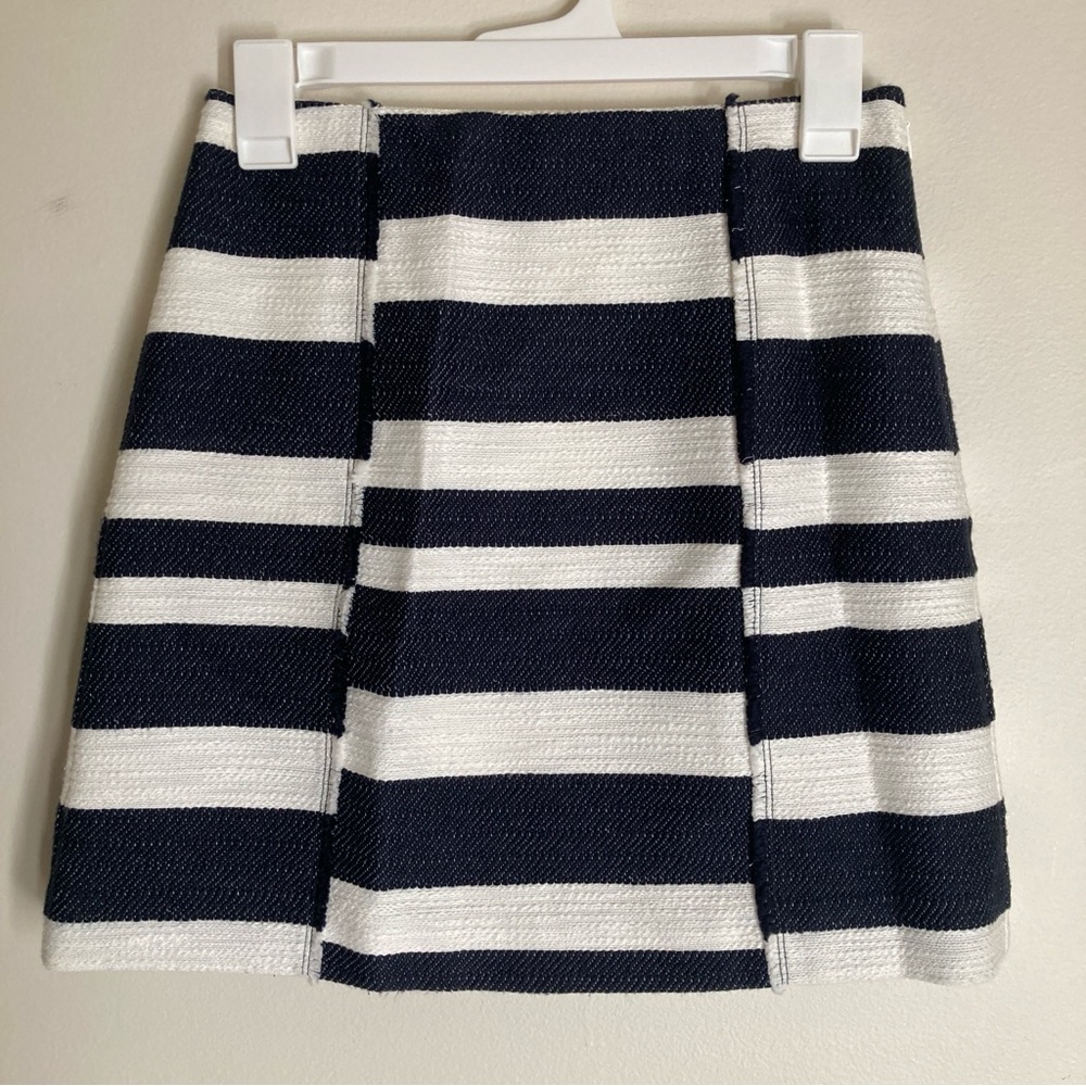 LOFT Navy and White Striped Mini Skirt Size 00